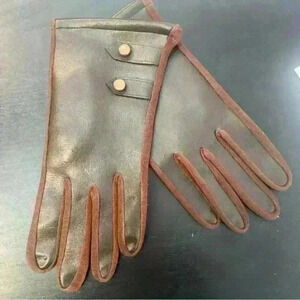 Vintage Brown ladies driving gloves, SM, Lee Begman, Small Rose colored button